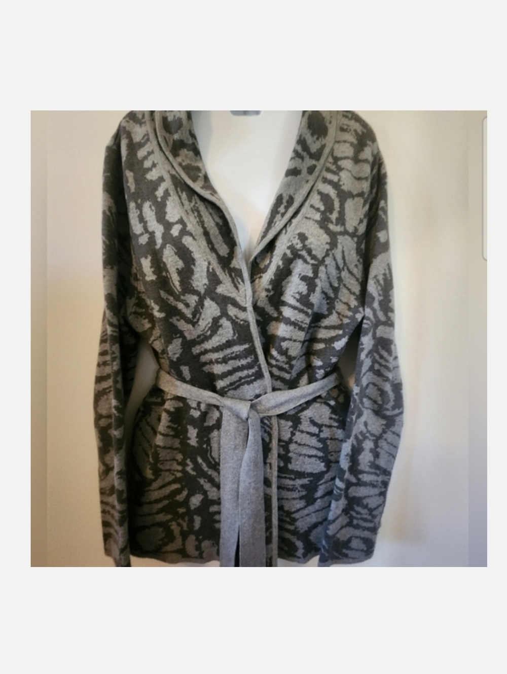 Sweater By 212 Collection